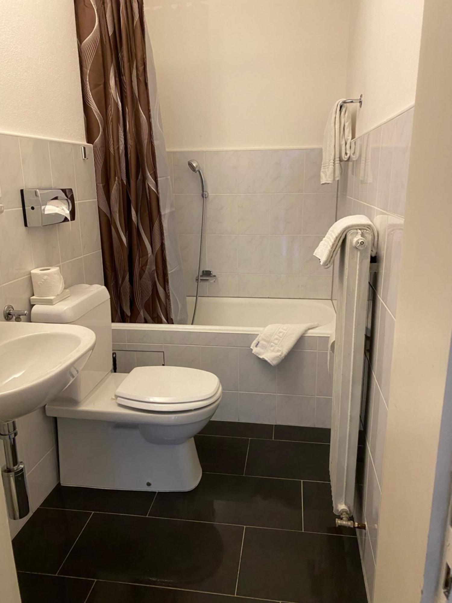 Hotel Europe בריג מראה חיצוני תמונה